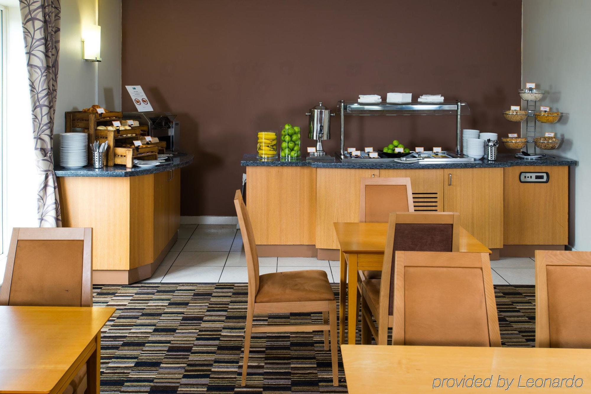Express East By Ihg Hotel Mánchester