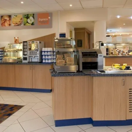 Holiday Inn Express Manchester East 