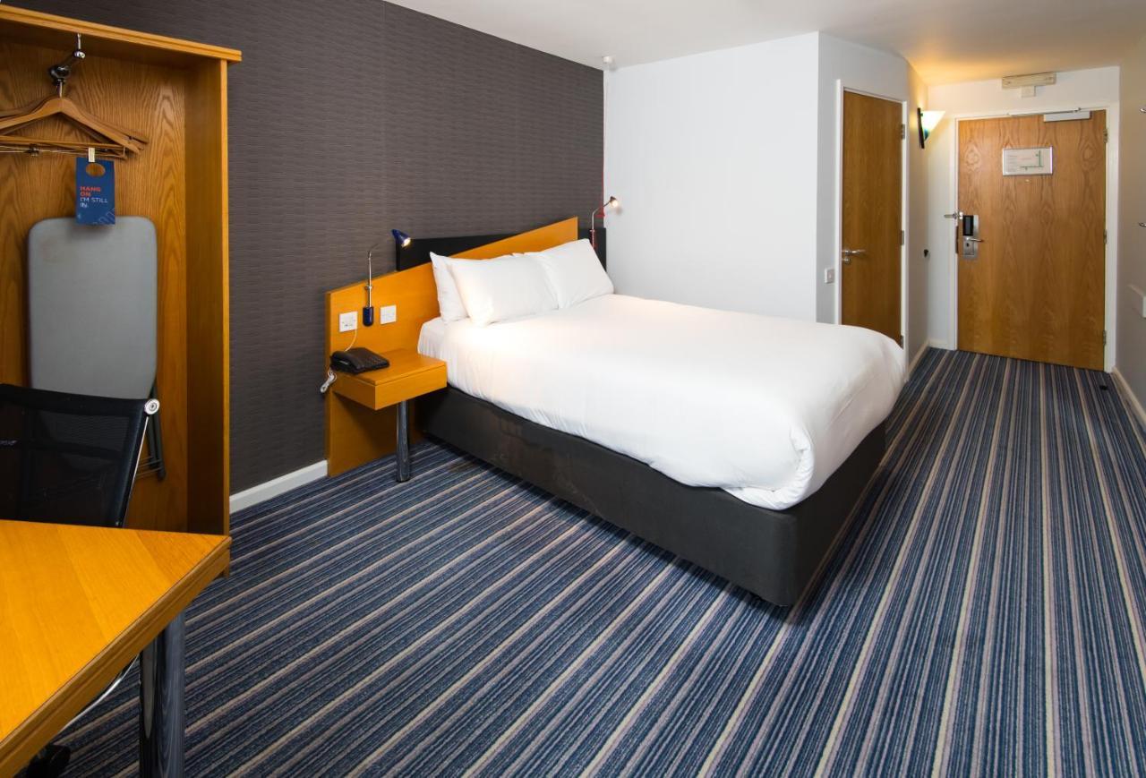 Отель Express East By Ihg