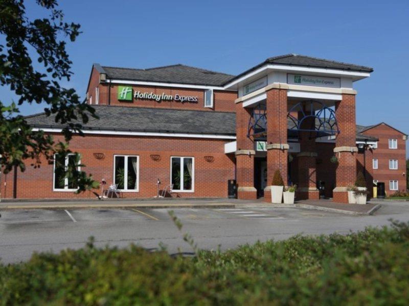 Отель Express East By Ihg